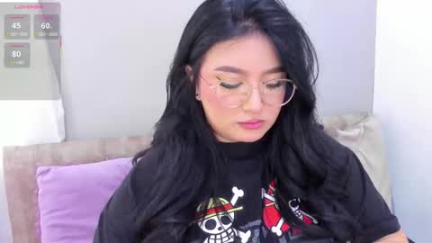   online show from November 4, 12:17 pm