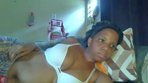 queen online show from December 9, 10:32 am