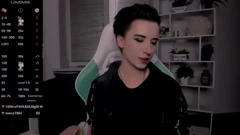 Rein online show from October 25, 7:47 pm