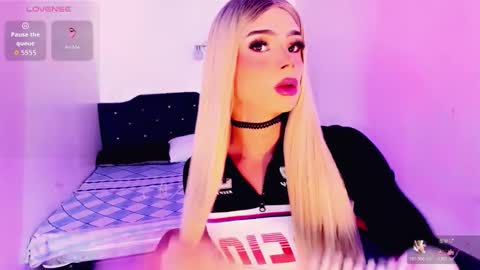 Rose De Witt online show from November 14, 7:49 pm