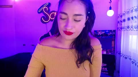  SantaLove  online show from February 6, 7:40 pm