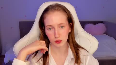 _secretelly_ online show from November 23, 9:35 pm