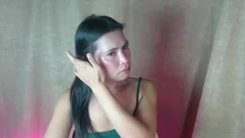 Snapshot of _seductivemaria_ chatting on October 18, 8:57 pm _seductivemaria_ online show from October 18, 8:57 pm