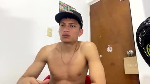 Snapshot of _sexy_jack chatting on October 15, 2:04 am Juan Pablo-independent model online show from October 15, 2:04 am