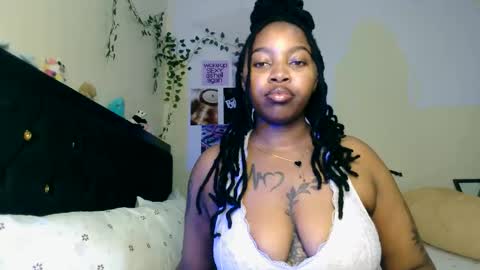 Abbie online show from February 25, 7:06 pm