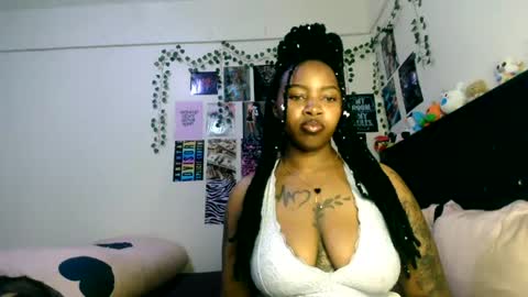 Abbie online show from August 7, 7:12 pm