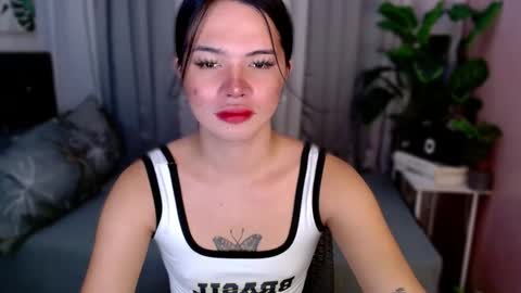 _sophie_69 online show from January 8, 4:40 am