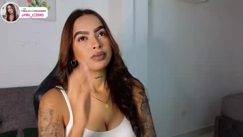 Snapshot of _sophiebrown__ chatting on September 22, 2:59 am Andrea  The Next Stream  Wednesday online show from September 22, 2:59 am