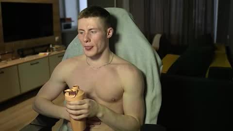 OLIVERpvt is open online show from January 9, 10:43 am