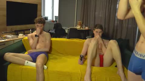 OLIVERpvt is open online show from September 26, 12:24 pm