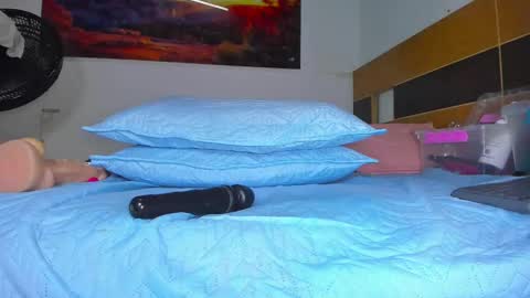 susy online show from March 8, 3:13 pm