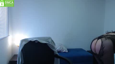 Stephanie online show from January 18, 4:53 pm