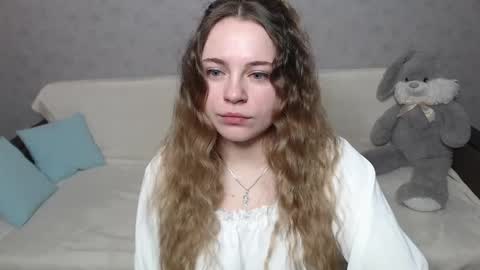 Lana online show from March 8, 8:00 am