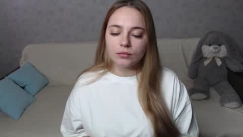 Lana online show from October 10, 9:04 am