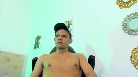 _tarek_ online show from October 10, 4:24 pm