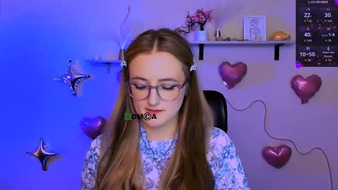 _tessa_moon online show from February 18, 9:25 pm