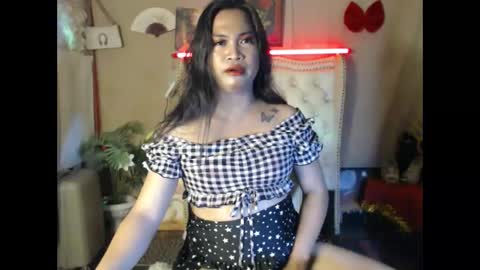 _urmorena_ online show from September 18, 11:36 am