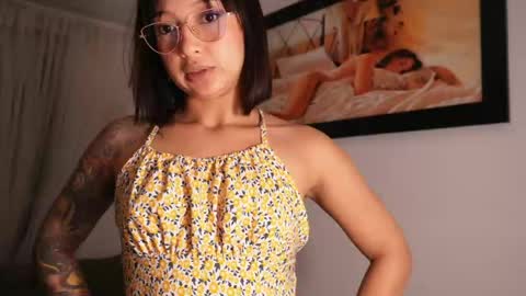 VICTORIA online show from April 13, 1:32 am