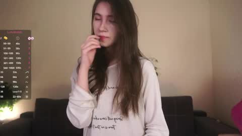 Anna online show from April 3, 6:37 pm