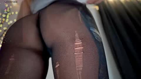 Lily online show from April 8, 9:07 pm