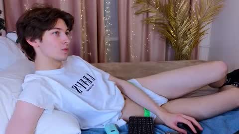 Denis online show from December 21, 1:39 pm