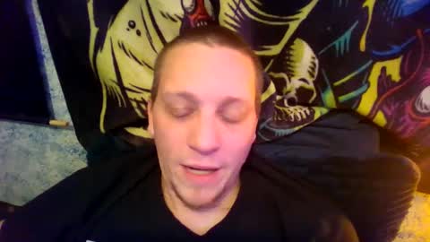 A Bored Dragon online show from January 14, 5:29 am