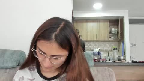 A Sexy Couple online show from February 21, 8:05 pm