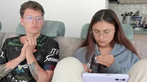 A Sexy Couple online show from March 7, 7:49 pm