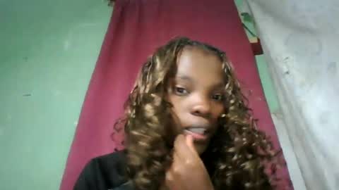 aadienne online show from June 29, 4:17 pm