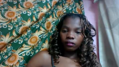 aadienne online show from July 6, 6:43 am