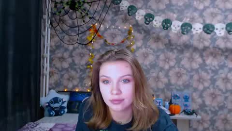 Alice online show from October 27, 6:30 pm