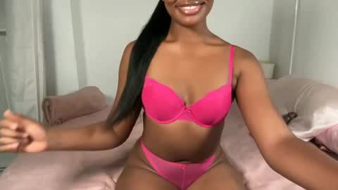 aaliyahvalencia online show from June 24, 12:34 pm