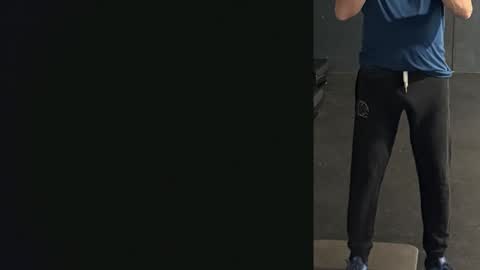 Aaron online show from December 21, 4:57 pm