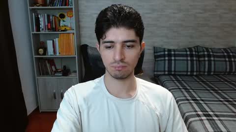 Aaron online show from November 4, 7:59 pm