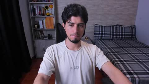 Aaron online show from December 17, 11:55 pm