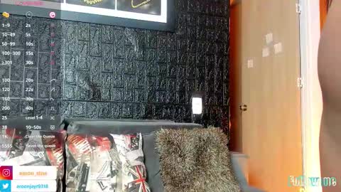 Aaron online show from September 22, 11:14 am