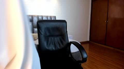 Aaron online show from March 19, 9:20 pm