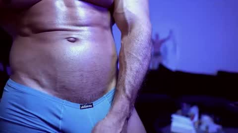 aaronblazee online show from May 9, 12:38 am