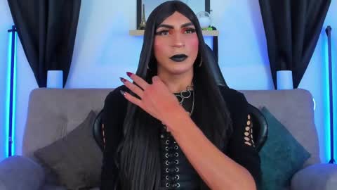 Abbigail Fuster  online show from June 4, 10:32 am