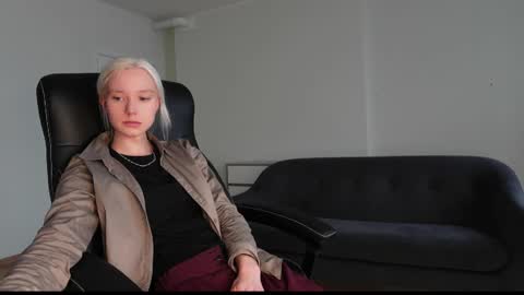 ABBY LAKER online show from March 17, 11:59 am