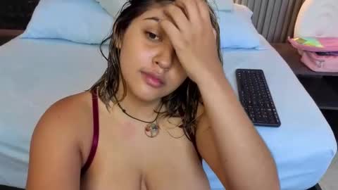 Snapshot of abby_millerr_ chatting on September 30, 12:59 pm Abbygail online show from September 30, 12:59 pm