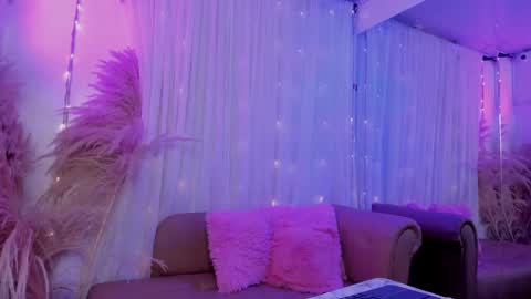 Snapshot of abby_piink chatting on September 19, 3:10 am ABBY online show from September 19, 3:10 am