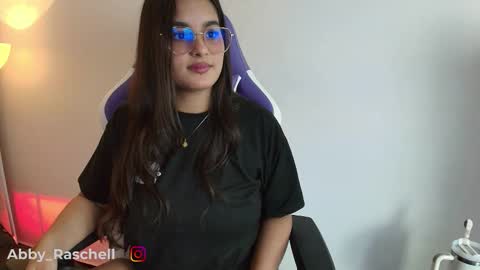 abby_raschell online show from February 18, 4:45 am