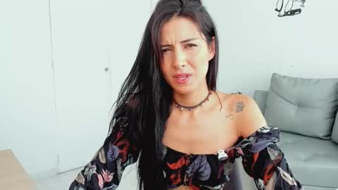 Laura  online show from March 22, 2:54 pm