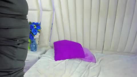 AbbyJhons online show from January 4, 12:59 am