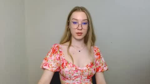 Abby Lovense is active online show from July 17, 10:39 am