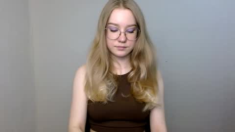 Abby Lovense is active online show from April 11, 3:16 pm