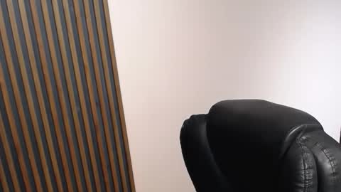 Abby Stones online show from January 6, 5:28 pm