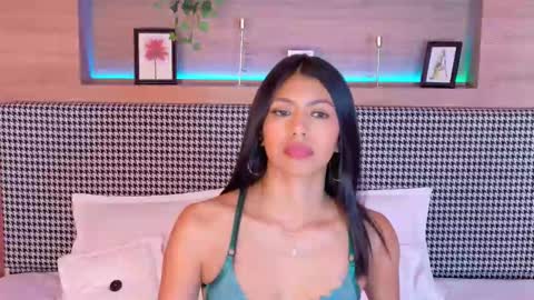 abiehils online show from March 1, 7:04 pm