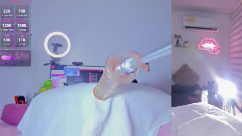 Abigail online show from January 14, 6:49 pm